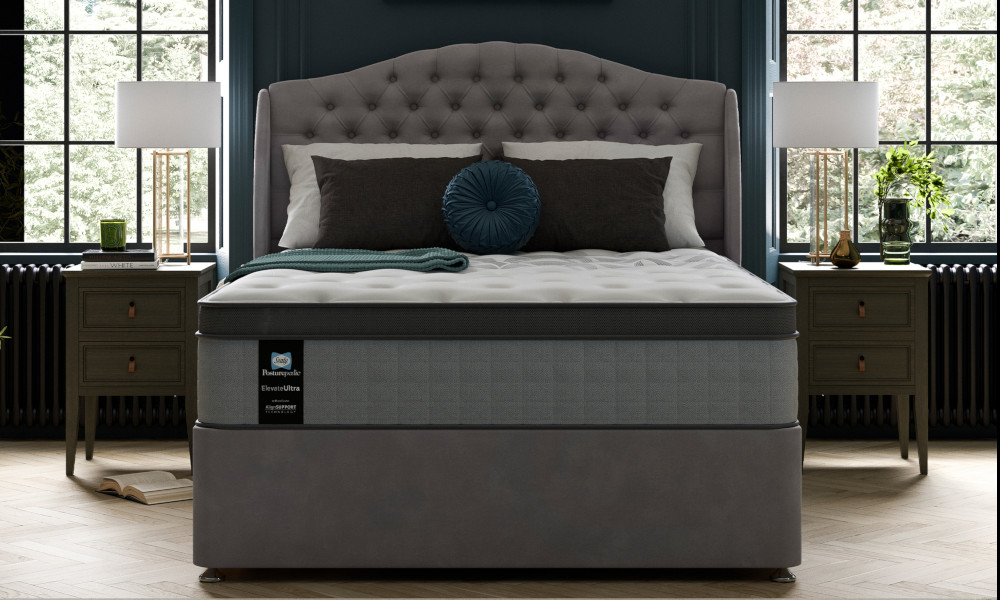 Sealy Turing Divan Set